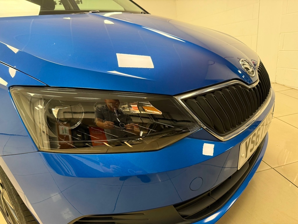 Skoda Fabia 1.2L Monte Carlo Tsi 109 Bhp White #25