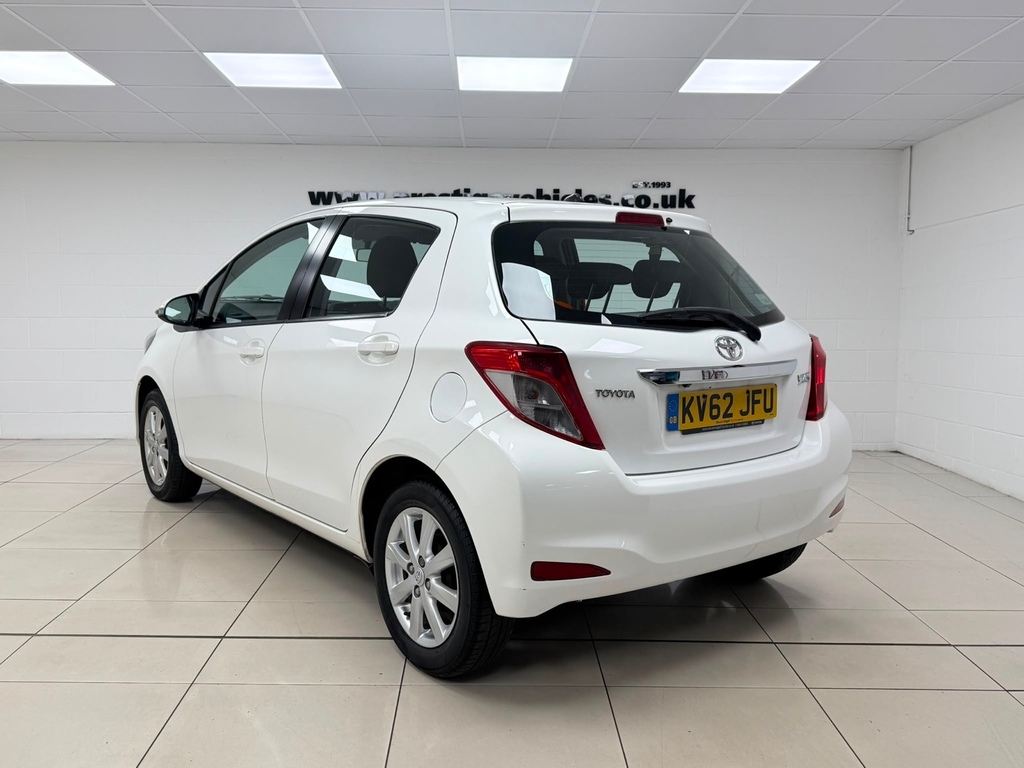 Toyota Yaris 1.33 Vvt-i Tr White #3