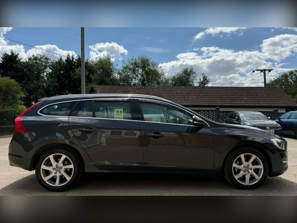 Volvo V60 2.4 D5 Se Lux Nav 212 Bhp Black #10