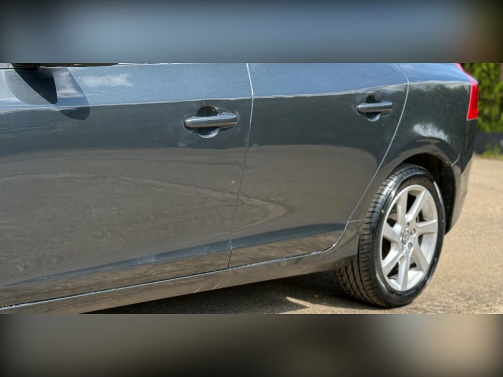 Volvo V60 2.4 D5 Se Lux Nav 212 Bhp Black #23