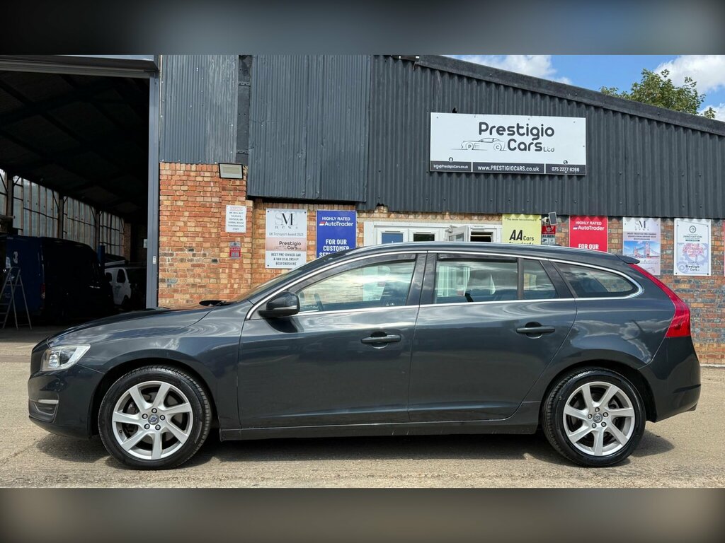 Volvo V60 2.4 D5 Se Lux Nav 212 Bhp Black #6
