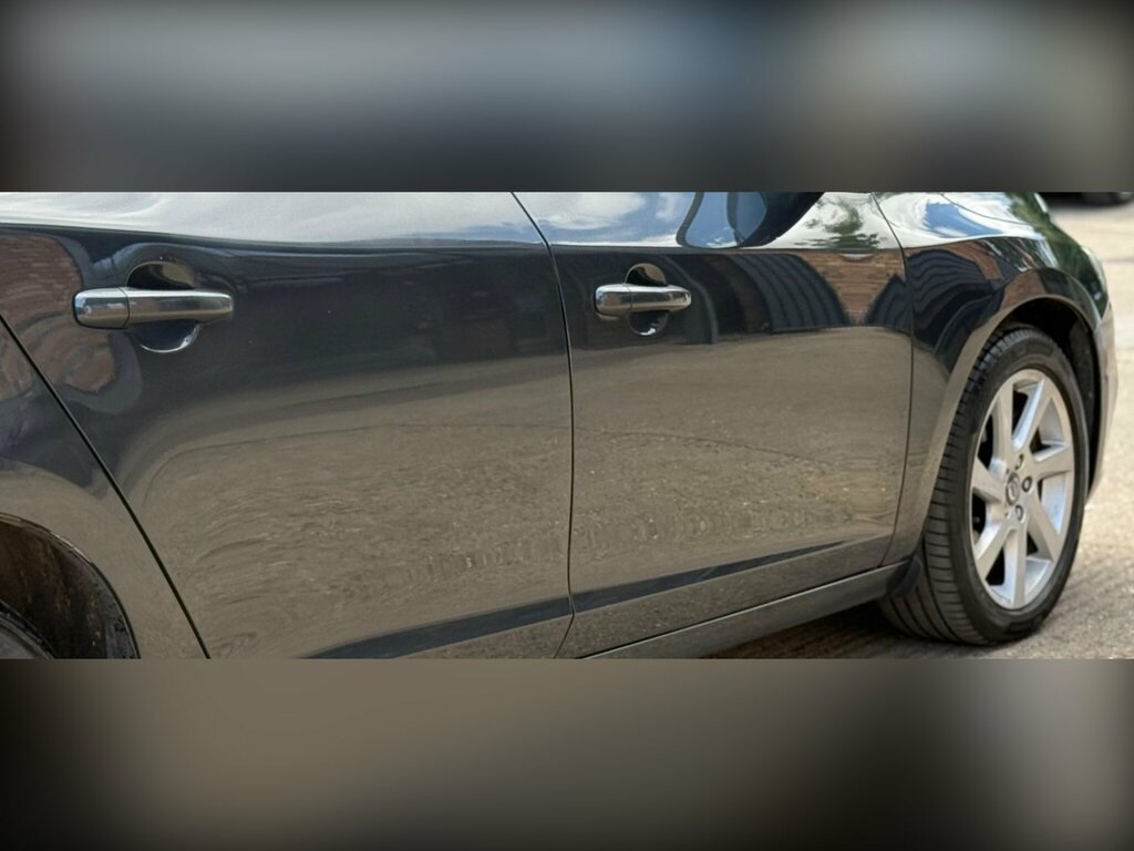 Volvo V60 2.4 D5 Se Lux Nav 212 Bhp Black #29