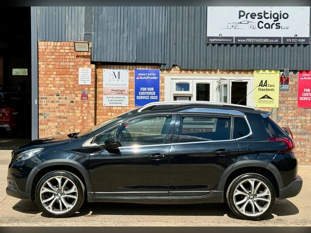 Peugeot 2008 1.2 Puretech Allure Euro 6 Black #4