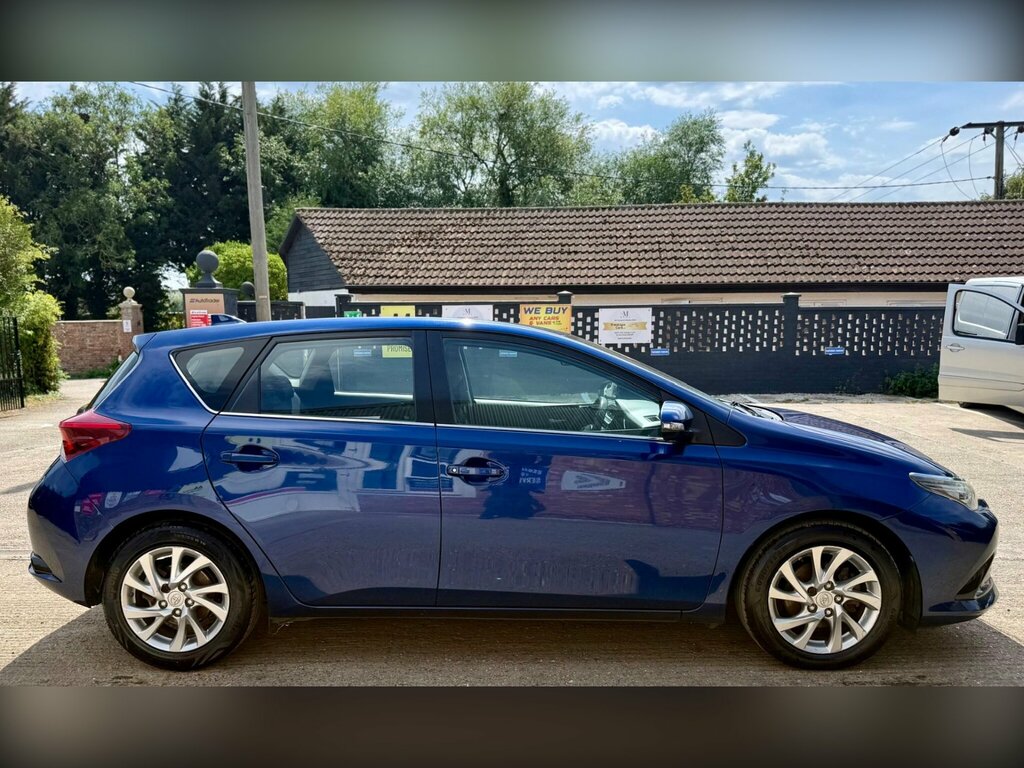 Toyota Auris 1.2T Icon Blue #8