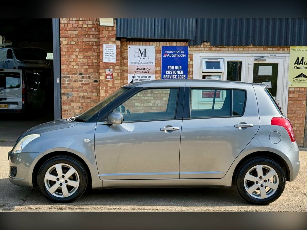 Suzuki Swift 1.5 Glx Grey #4