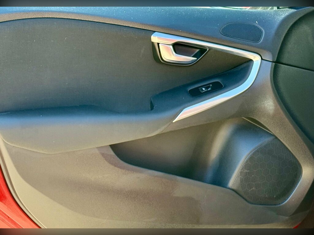 Volvo V40 1.6 T2 R-design Hatchback Euro 5 Blue #13