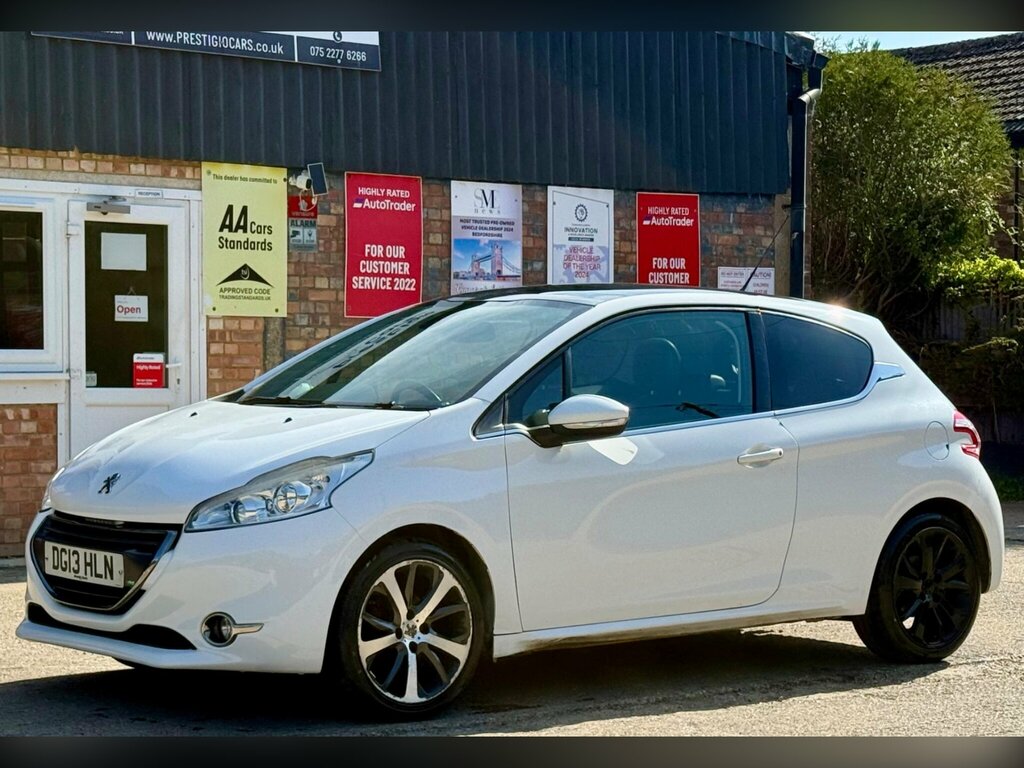 Peugeot 208 1.6 Vti Feline Euro 5 DG13HLN White #3