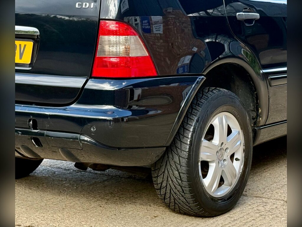 Mercedes-Benz M Class Ml350 Tip Black #32