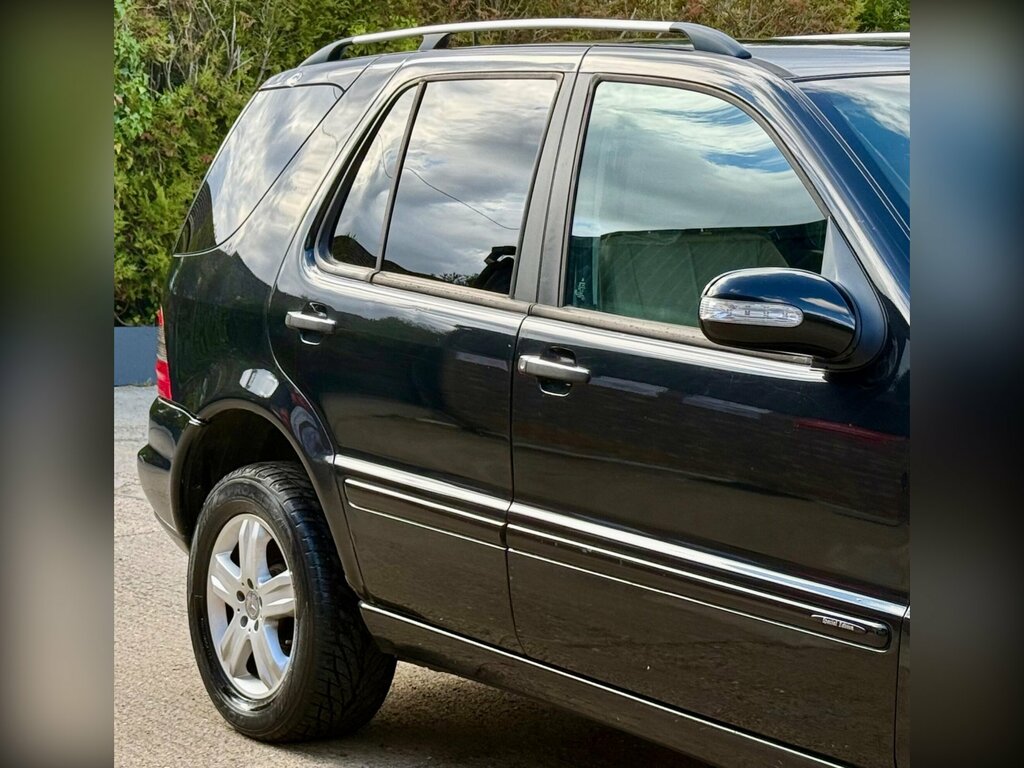 Mercedes-Benz M Class Ml350 Tip Black #24