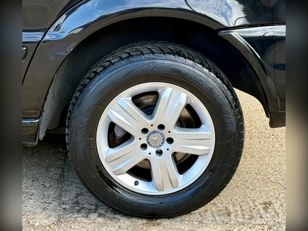 Mercedes-Benz M Class Ml350 Tip Black #39