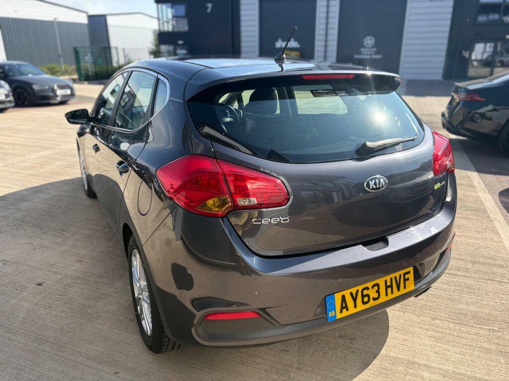 Kia Ceed 1.6 Crdi Ecodynamics 2 Euro 5 S S Silver #5