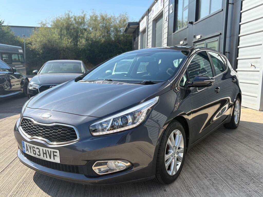 Kia Ceed 1.6 Crdi Ecodynamics 2 Euro 5 S S Silver #3