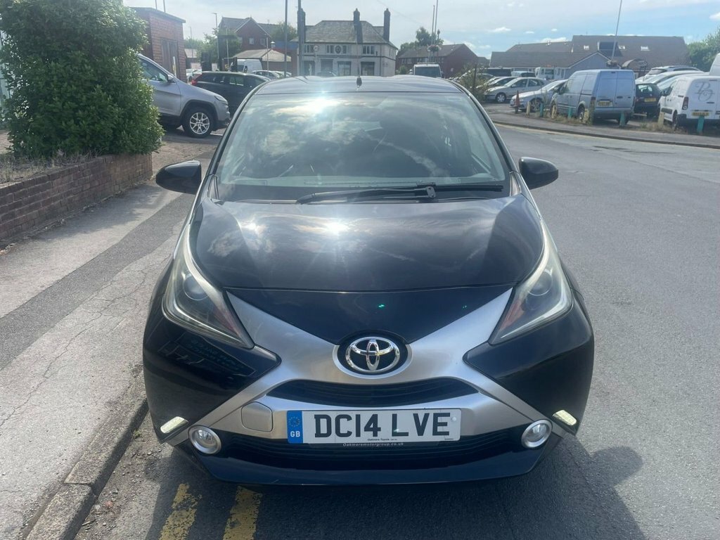 Toyota Aygo 1L X-clusiv Black #4