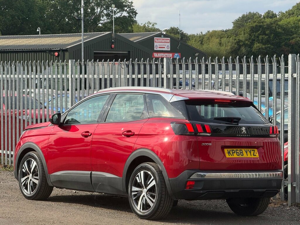 Peugeot 3008 1.2 Puretech Active Euro 6 Ss Red #5