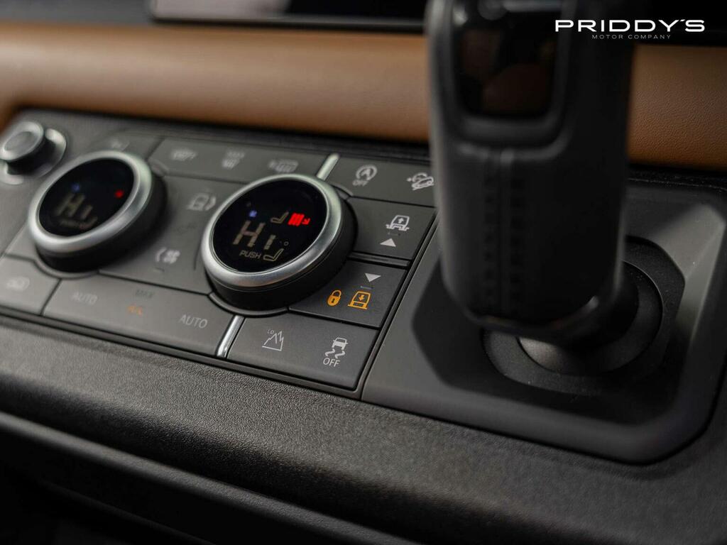Land Rover Defender 90 3.0 D200 S 90 Estate Black #23