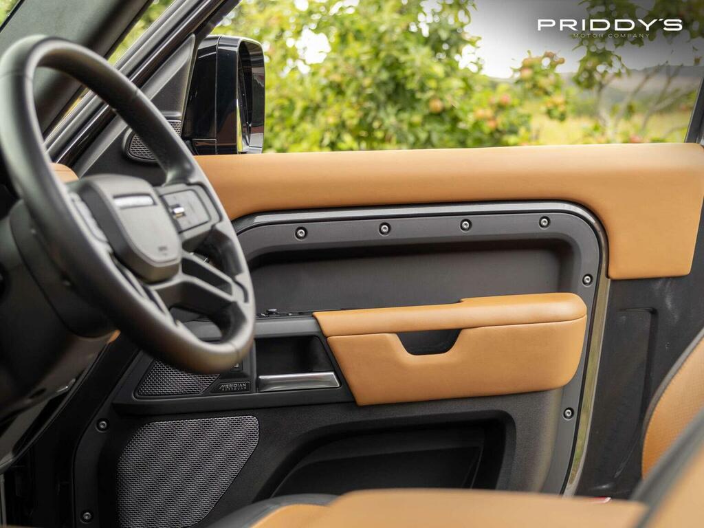 Land Rover Defender 90 3.0 D200 S 90 Estate Black #27