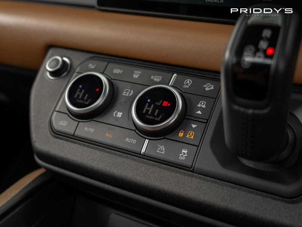 Land Rover Defender 90 3.0 D200 S 90 Estate Black #45