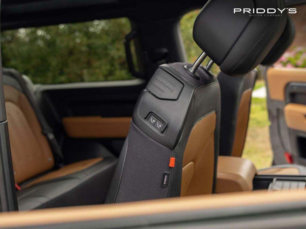 Land Rover Defender 90 3.0 D200 S 90 Estate Black #22