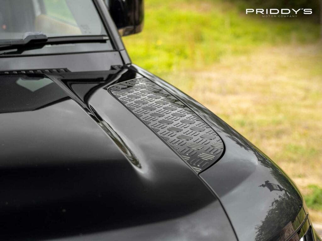 Land Rover Defender 90 3.0 D200 S 90 Estate Black #26