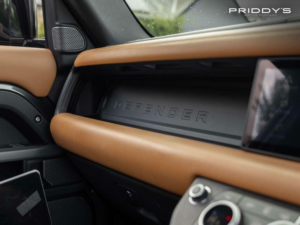 Land Rover Defender 90 3.0 D200 S 90 Estate Black #19