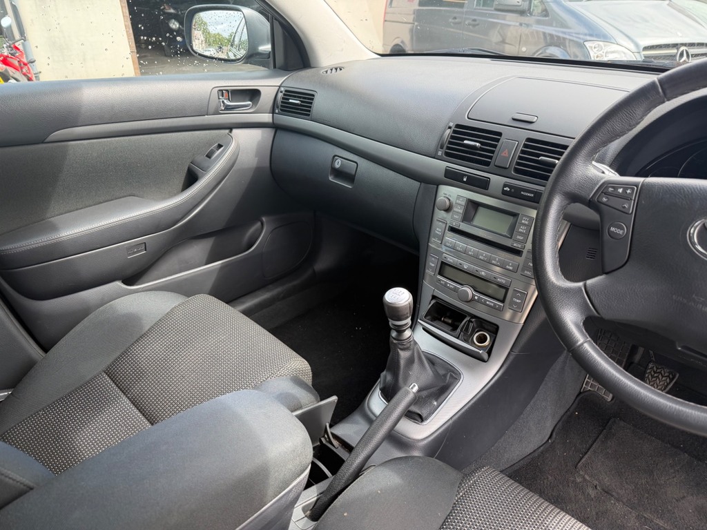 Toyota Avensis 2.0 D-4d Tr Silver #15