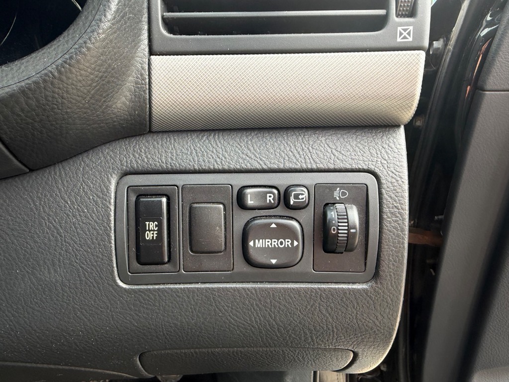 Toyota Avensis 2.0 D-4d Tr Silver #21