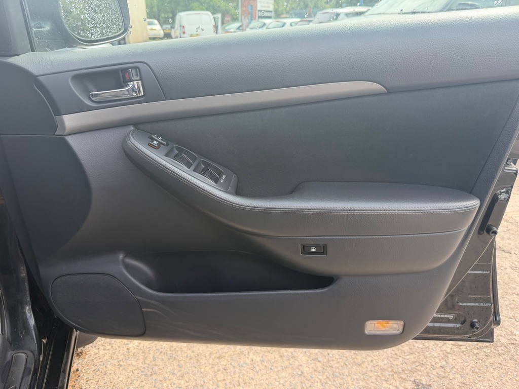 Toyota Avensis 2.0 D-4d Tr Silver #10
