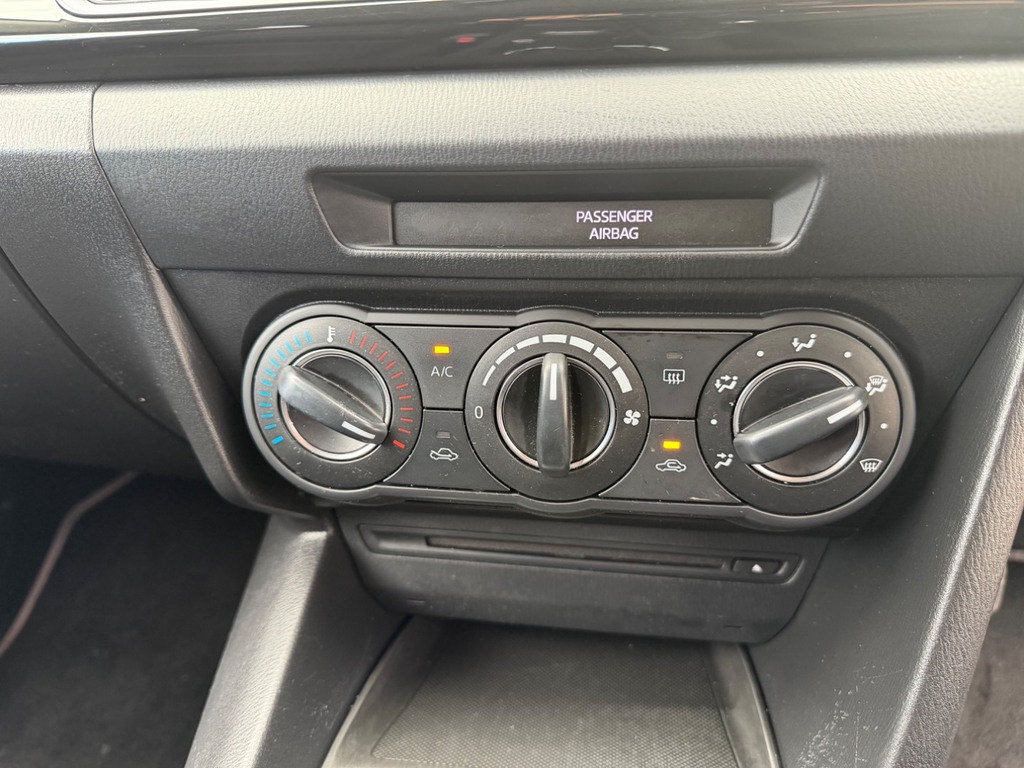 Mazda 3 2.2L Sport Nav D Saloon Euro 5 Red #25