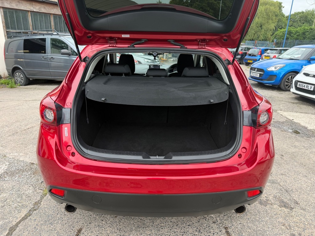 Mazda 3 2.2L Sport Nav D Saloon Euro 5 Red #8
