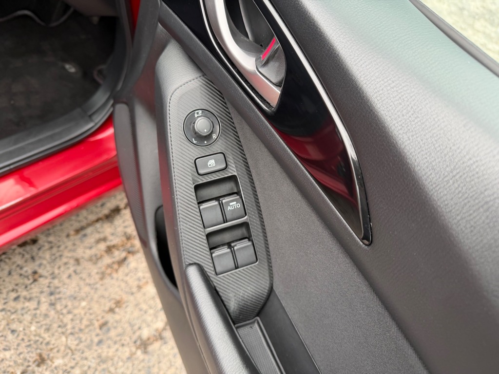 Mazda 3 2.2L Sport Nav D Saloon Euro 5 Red #13