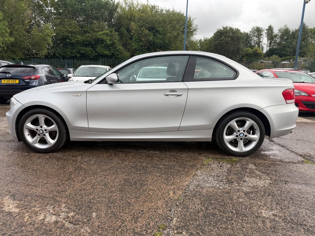 BMW 1 Series 2.0 116D M Sport Euro 4 Black #8