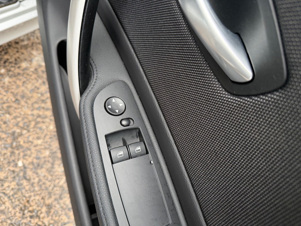 BMW 1 Series 2.0 116D M Sport Euro 4 Black #17