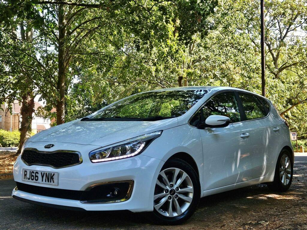 Kia Ceed Hatchback 1.6 Gdi 2 Euro 6 Ss 201766 White #6