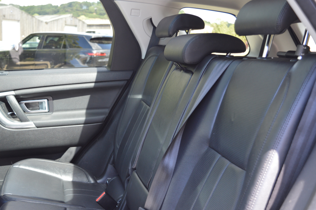 Land Rover Discovery Sport Td4 Se Tech Black #37