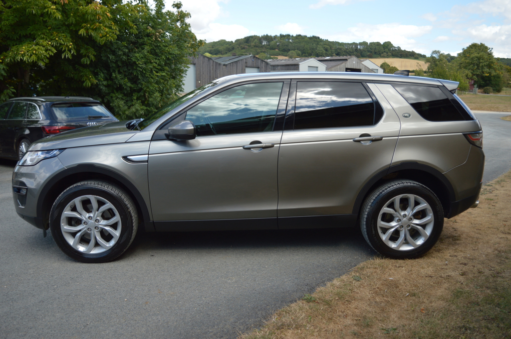 Land Rover Discovery Sport Td4 Se Tech Black #9