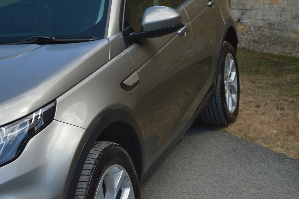 Land Rover Discovery Sport Td4 Se Tech Black #40