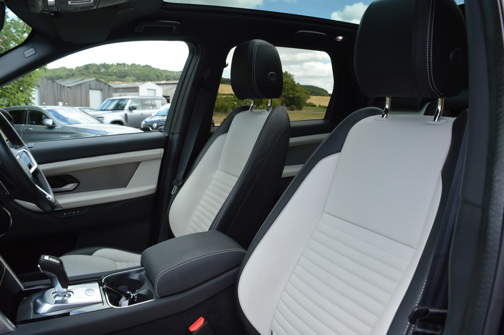 Land Rover Discovery Sport D200 R-dynamic Hse Silver #44