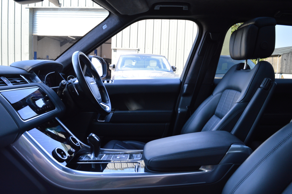 Land Rover Range Rover Sport 3.0 D300 Hse Dynamic Black Estate Black #57