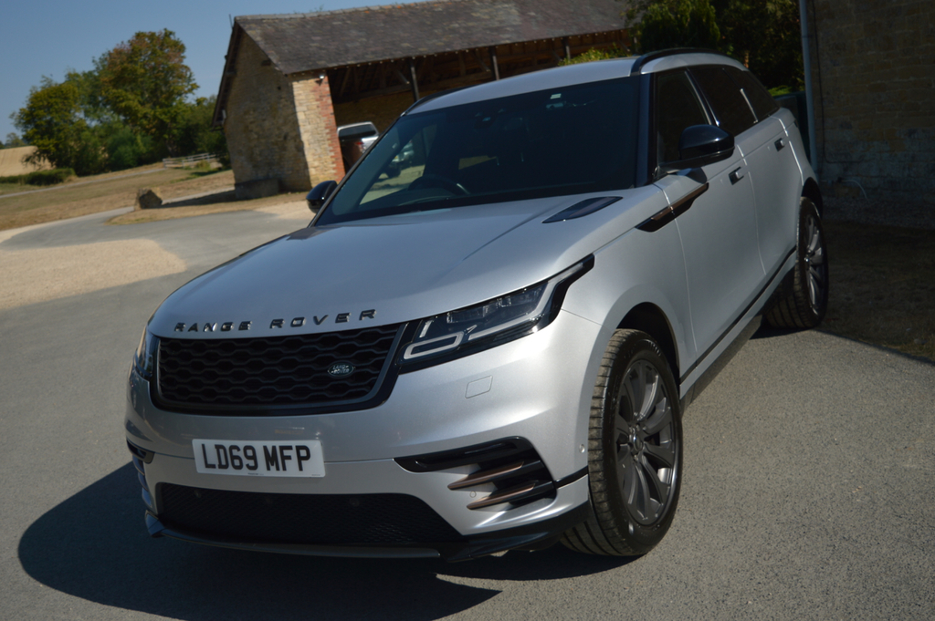 Land Rover Range Rover Velar Suv #3