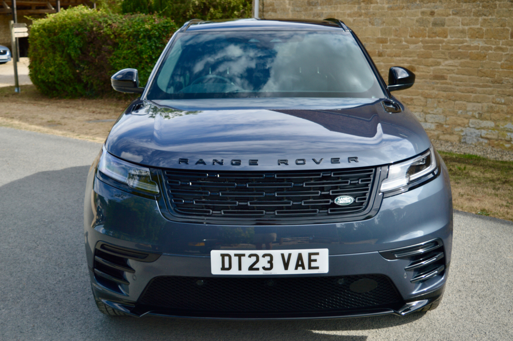 Land Rover Range Rover Velar Suv #2
