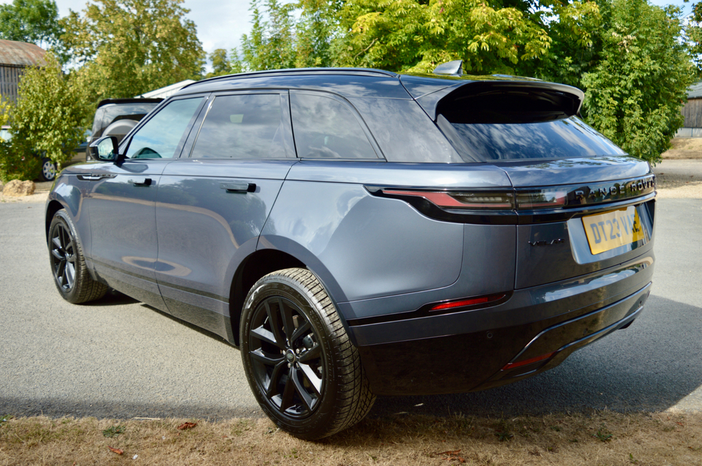 Land Rover Range Rover Velar Suv #4
