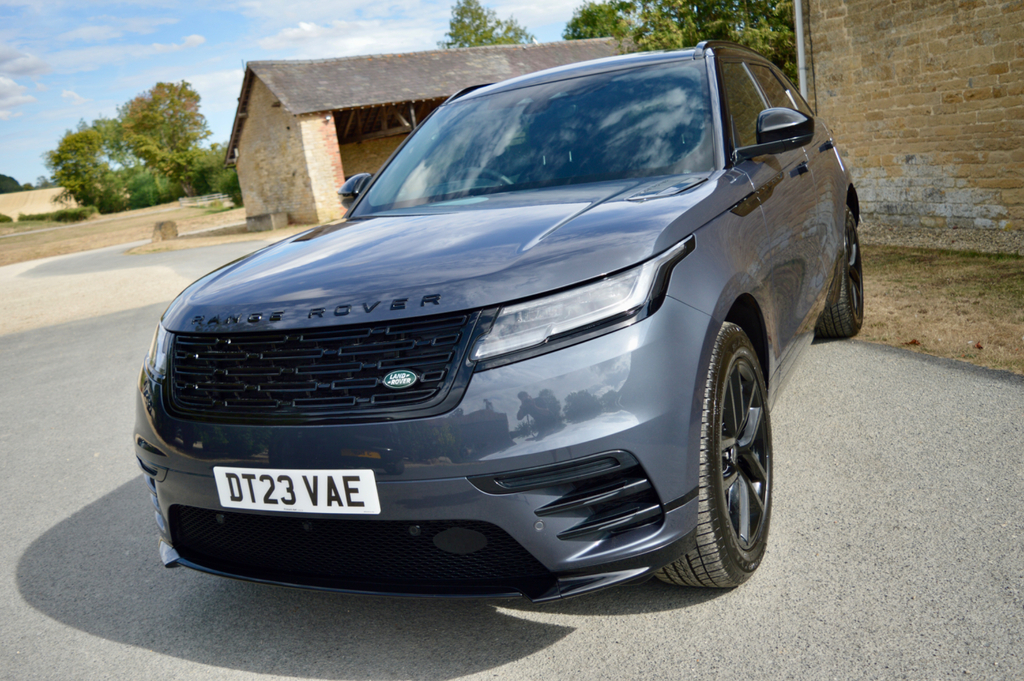 Land Rover Range Rover Velar Suv #3