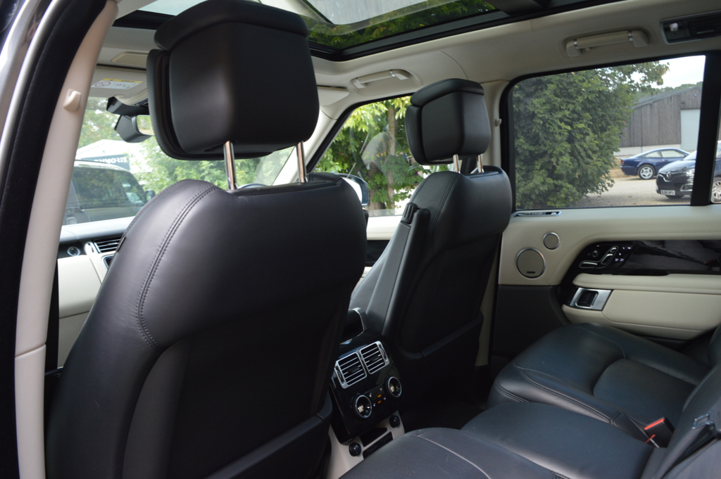 Land Rover Range Rover Land Rover Estate 3.0 D300 Vogue Se Aut Grey #23