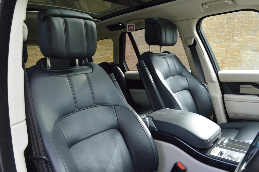 Land Rover Range Rover Land Rover Estate 3.0 D300 Vogue Se Aut Grey #20