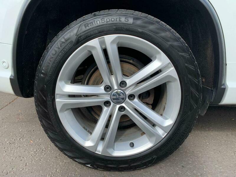 Volkswagen Tiguan 2.0 Tdi Bluemotion Tech R-line 4Wd Ss Black #24