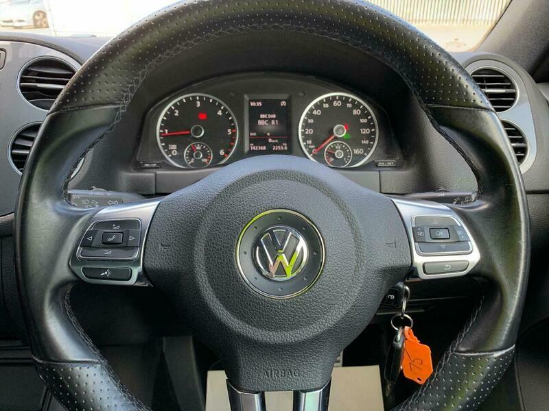 Volkswagen Tiguan 2.0 Tdi Bluemotion Tech R-line 4Wd Ss Black #35