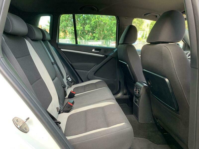 Volkswagen Tiguan 2.0 Tdi Bluemotion Tech R-line 4Wd Ss Black #40