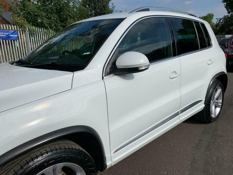Volkswagen Tiguan 2.0 Tdi Bluemotion Tech R-line 4Wd Ss Black #12