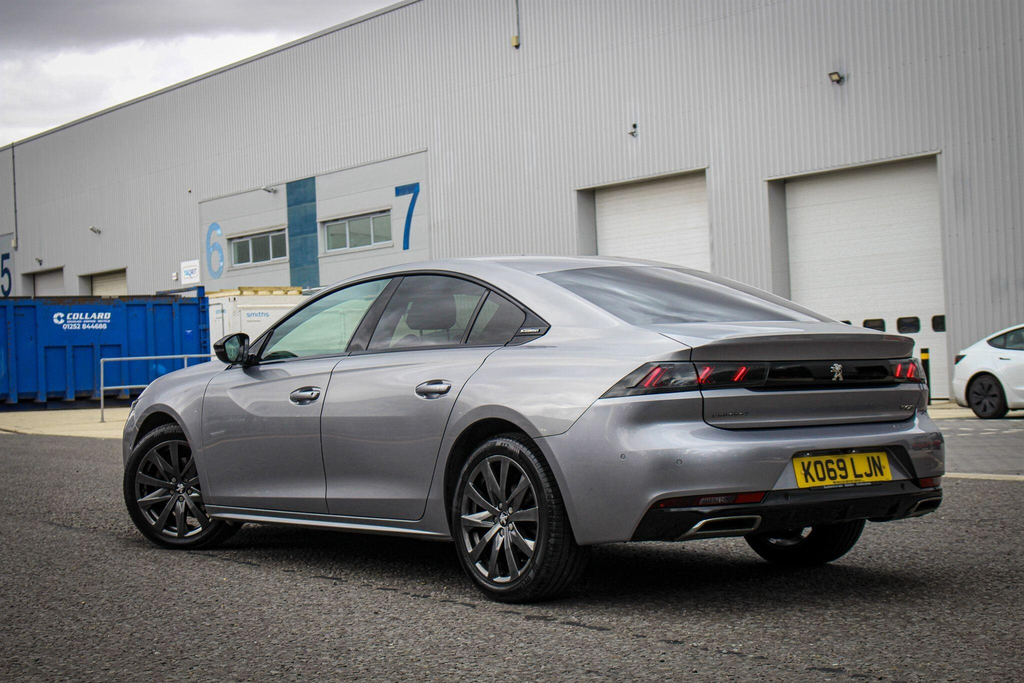 Peugeot 508 1.5 Bluehdi Gt Line Fastback Euro 6 Ss Grey #4