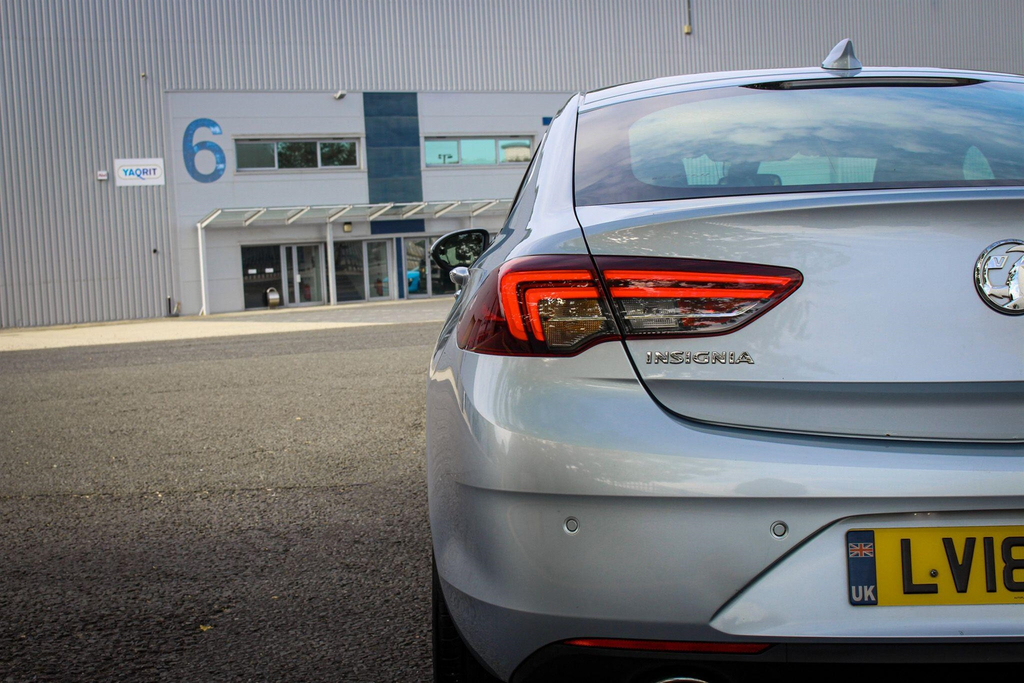 Vauxhall Insignia Gransport 1.5L Sri 163 Bhp White #8